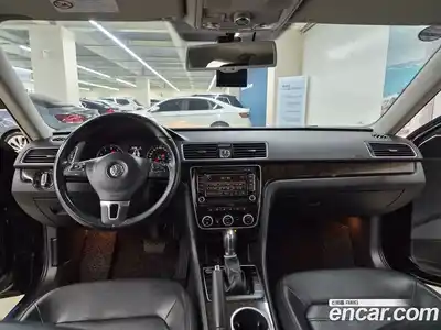 Volkswagen Passat 2015 1.8 гидро в Москве № 1623668, миниатюра 7