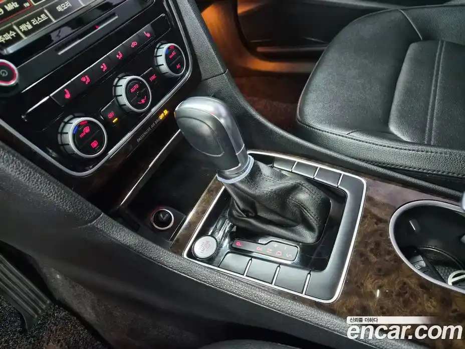 Volkswagen Passat 2015 1.8 гидро в Москве № 1623668, фото 9