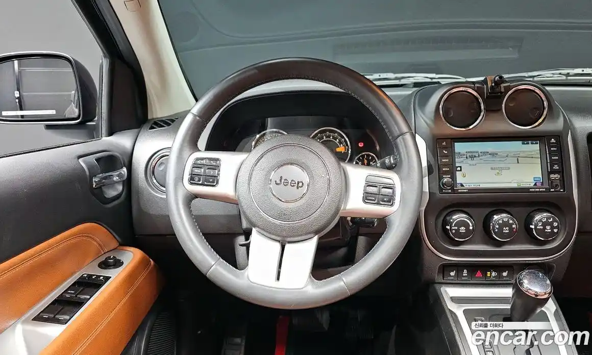 Jeep Compass 2013 2.4 гидро в Москве № 1624193, фото 13