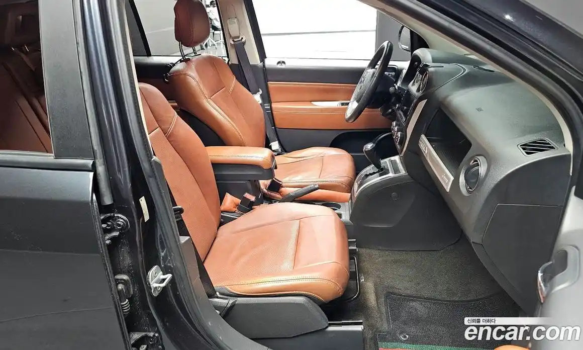 Jeep Compass 2013 2.4 гидро в Москве № 1624193, фото 10