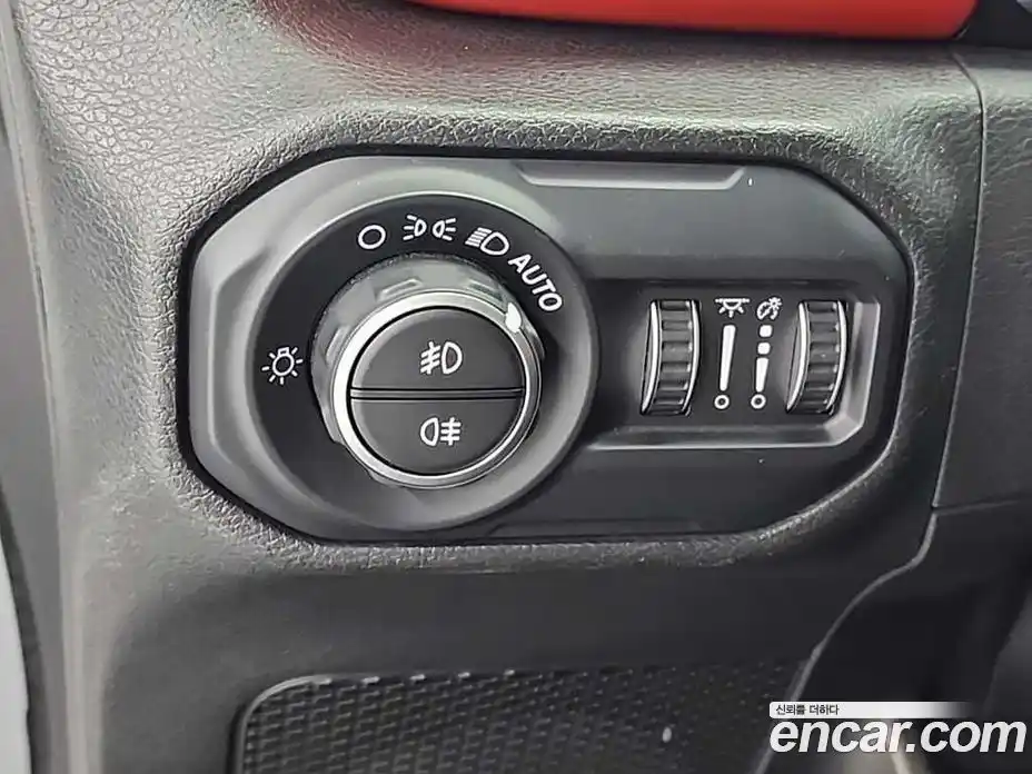 Jeep Wrangler 2018 2.0 гидро в Москве № 1624299, фото 17