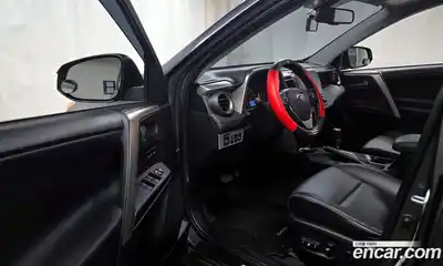 Toyota RAV4 2015 2.5 гидро в Москве № 1624399, миниатюра 11