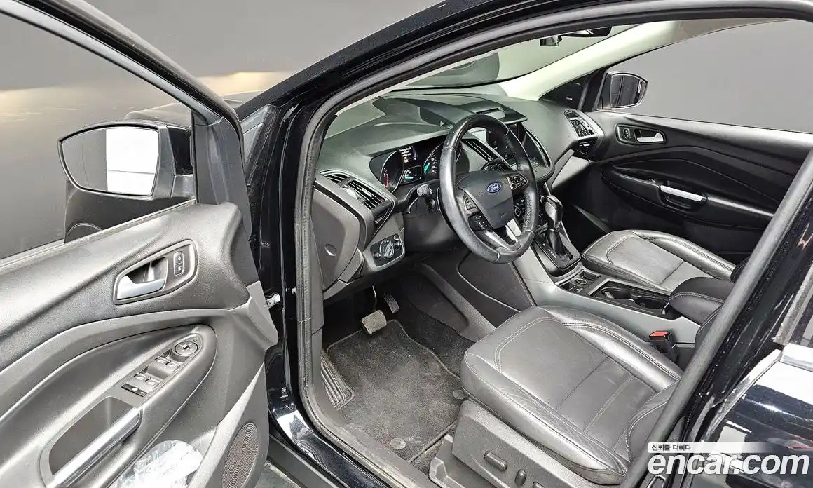 Ford Kuga 2017 2.0 гидро в Москве № 1625133, фото 12