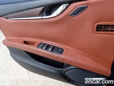 Maserati Quattroporte 2015 3.0 гидро в Москве № 1625480, миниатюра 11