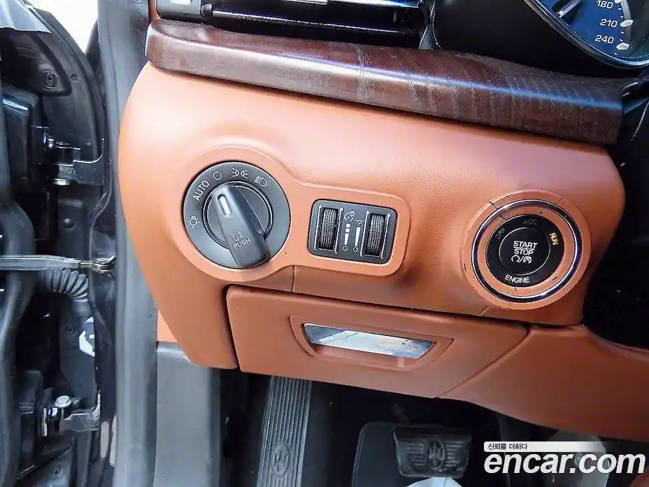 Maserati Quattroporte 2015 3.0 гидро в Москве № 1625480, фото 12