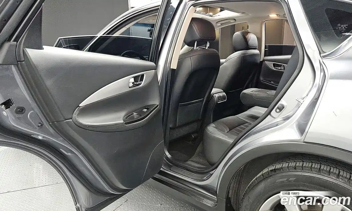 Infiniti QX50 2015 3.7 гидро в Москве № 1625685, фото 12