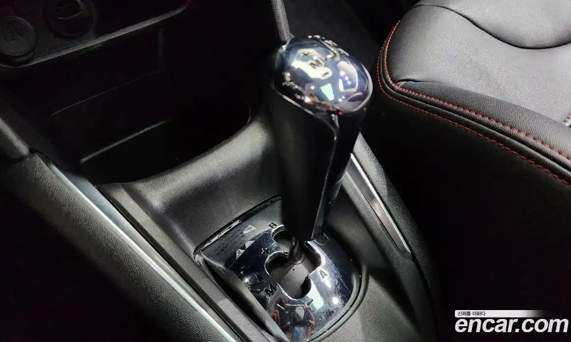 Peugeot 208 2018 1.6 гидро в Москве № 1625825, фото 9