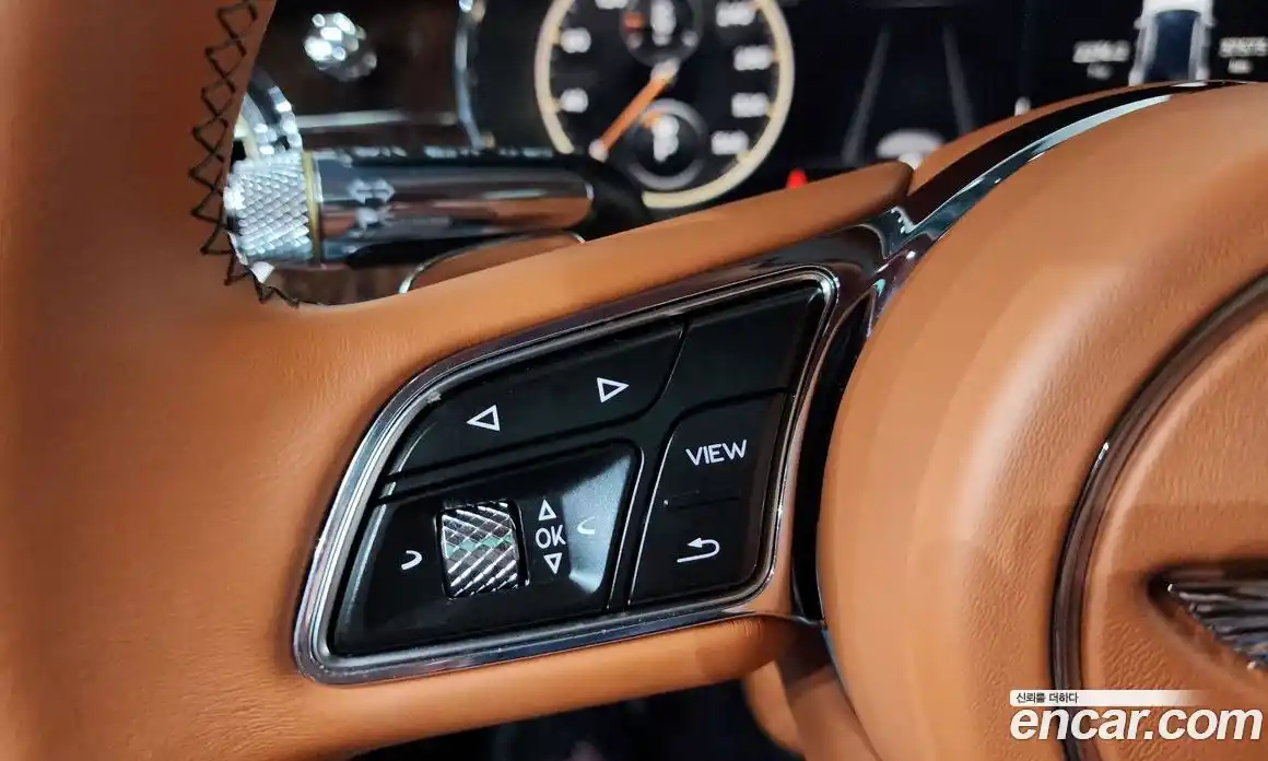 Bentley Flying Spur 2023 4.0 гидро в Москве № 1625948, фото 17