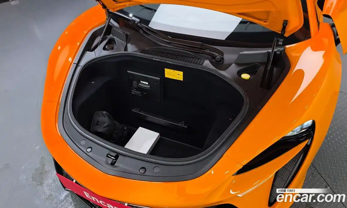 McLaren Artura 2023 3.0 гидро в Москве № 1626250, фото 20