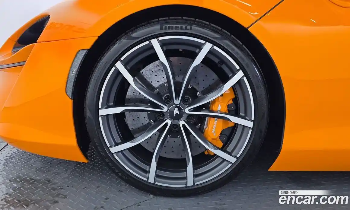 McLaren Artura 2023 3.0 гидро в Москве № 1626250, фото 5