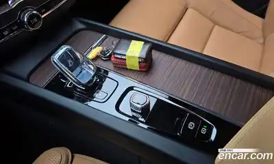 Volvo XC60 2022 2.0 гидро в Москве № 164458, миниатюра 9