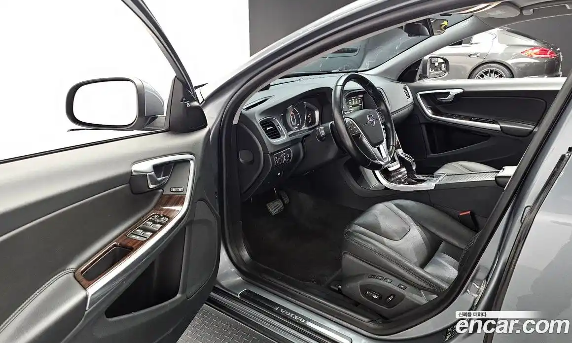 Volvo S60 2018 2.0 гидро в Москве № 197071, фото 11