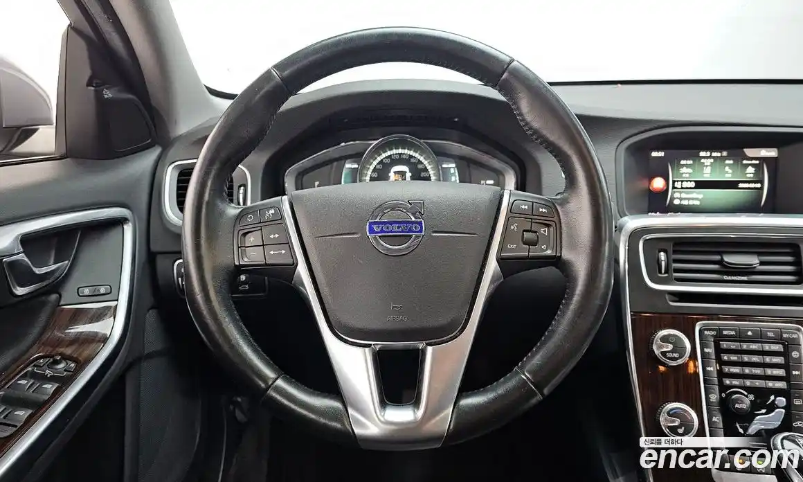 Volvo S60 2018 2.0 гидро в Москве № 197071, фото 13