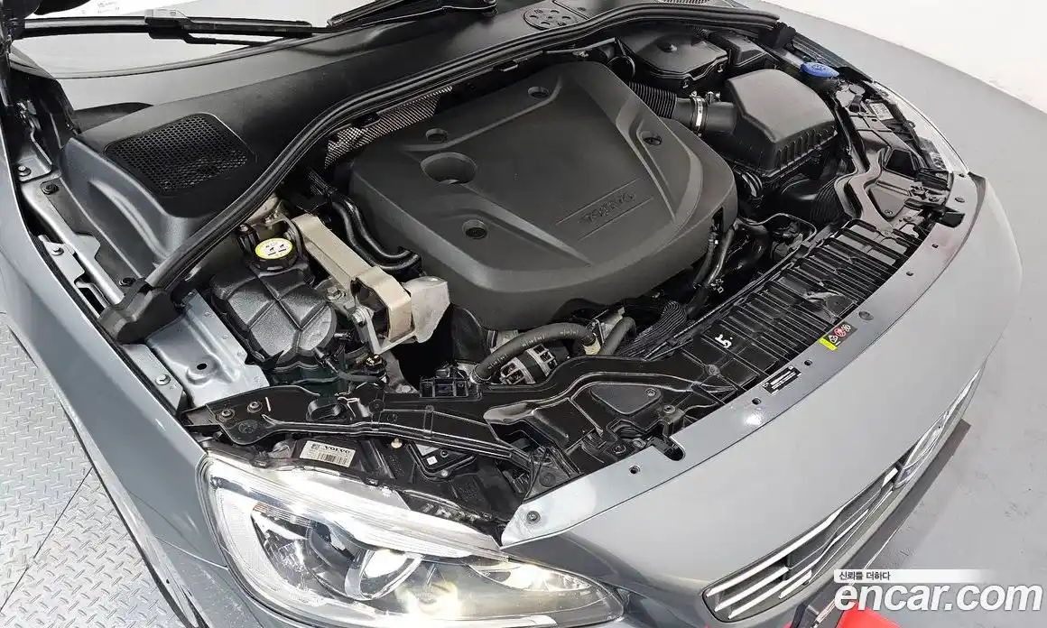 Volvo S60 2018 2.0 гидро в Москве № 197071, фото 6