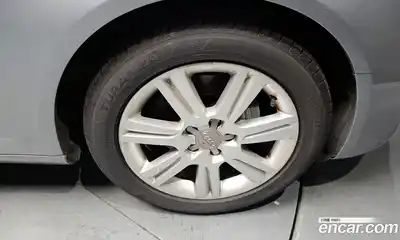 Audi A4 2011 2.0 гидро в Москве № 210592, миниатюра 5