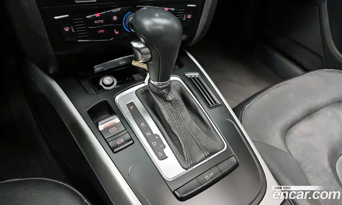 Audi A4 2011 2.0 гидро в Москве № 210592, фото 9