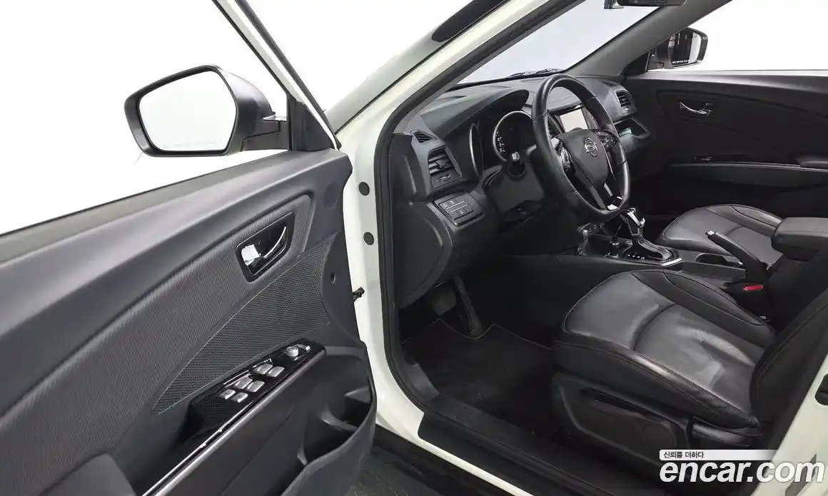 SsangYong TIBOLI 2018 1.6 гидро в Москве, фото 12