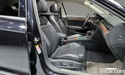 Volkswagen Passat 2018 2.0 гидро в Москве № 547309, миниатюра 11