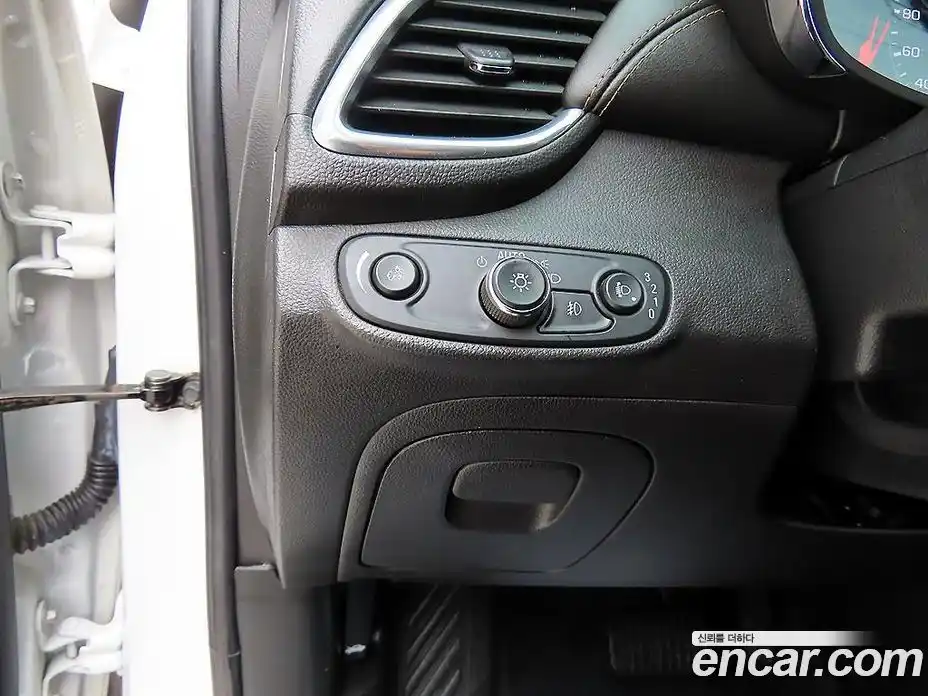Chevrolet Trax 2016 1.4 гидро в Москве № 104977, фото 12
