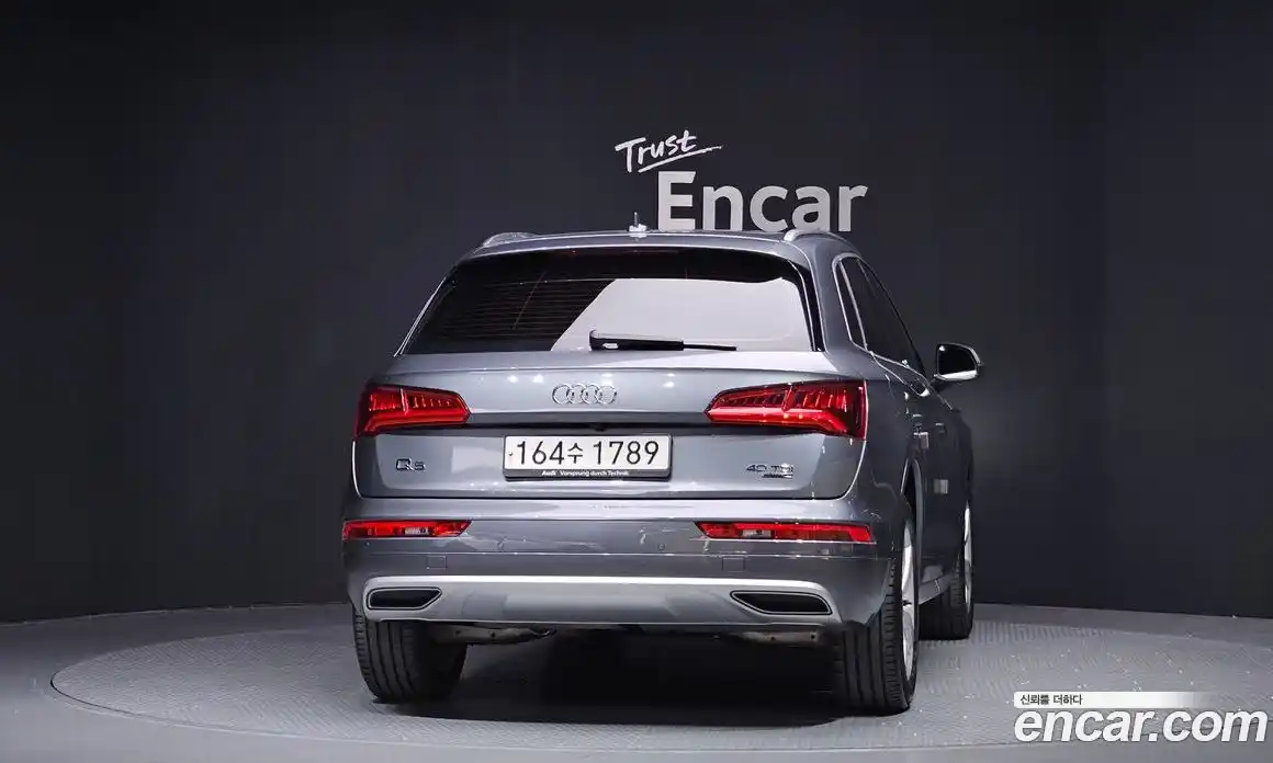 Audi Q5 2020 2.0 гидро в Москве № 1195150, фото 4