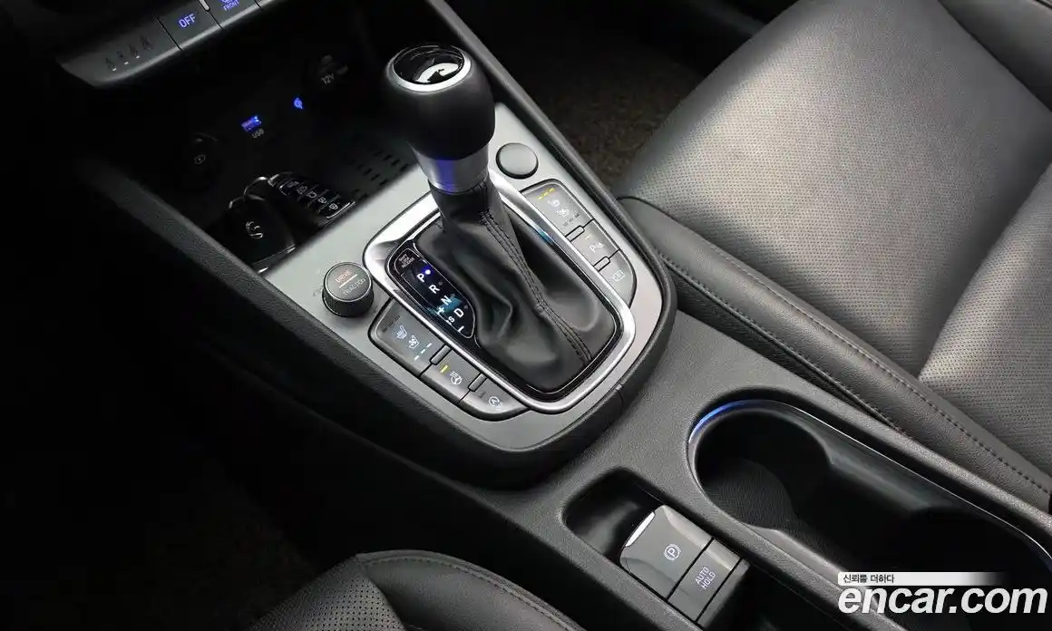 Hyundai Kona 2021 1.6 гидро в Москве № 1610630, фото 9