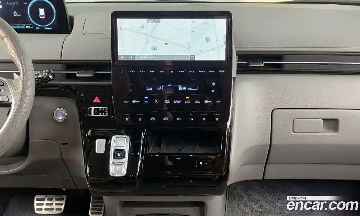 Hyundai Staria 2024 1.6 гидро в Москве № 1610632, фото 14