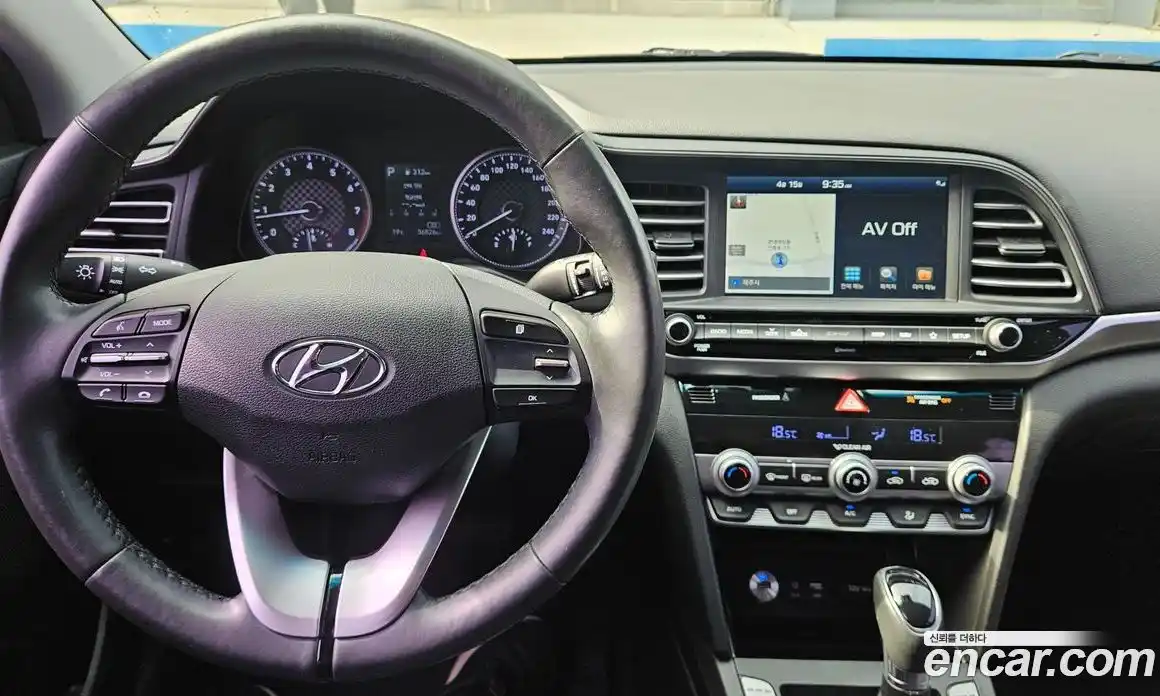 Hyundai Avante 2019 1.6 гидро в Москве № 1610656, фото 10