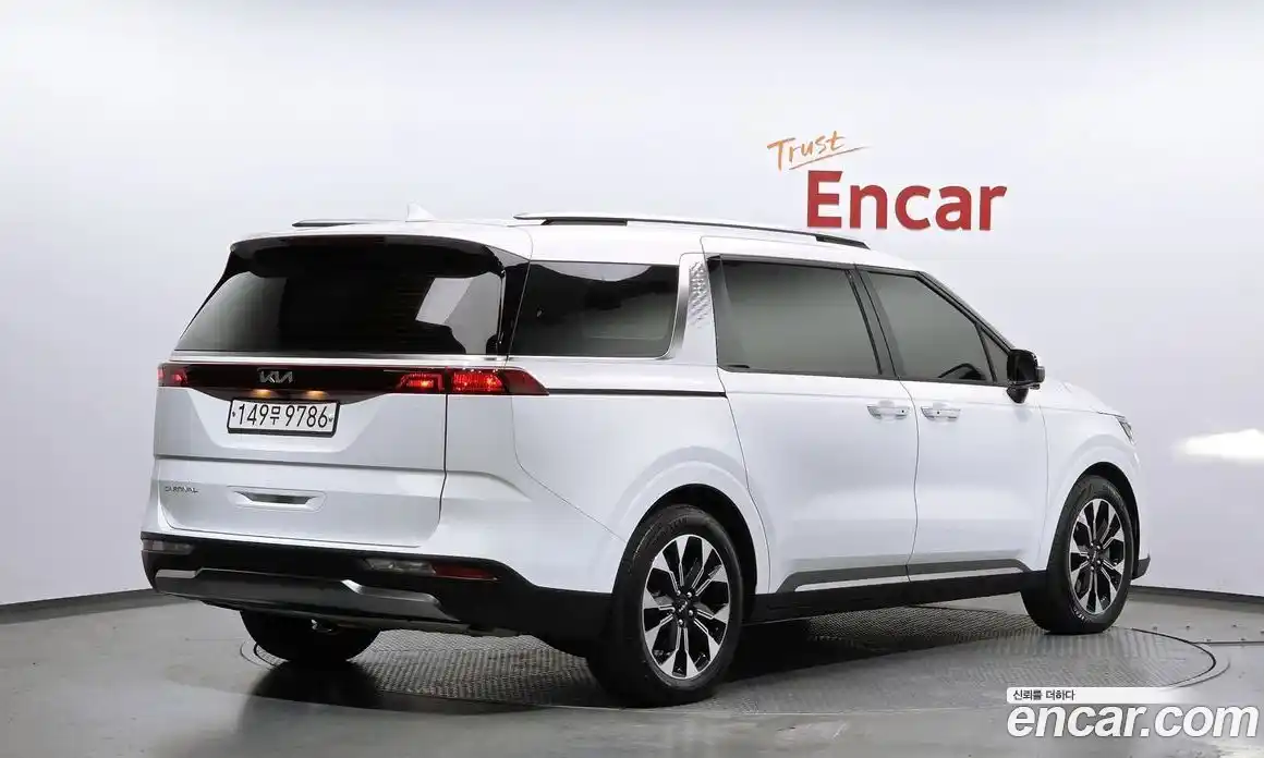 Kia Canival 2022 2.2 гидро в Москве № 1611484, фото 3