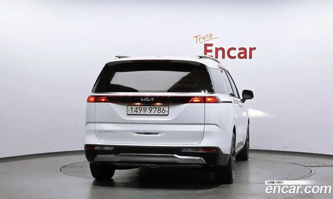 Kia Canival 2022 2.2 гидро в Москве № 1611484, фото 4