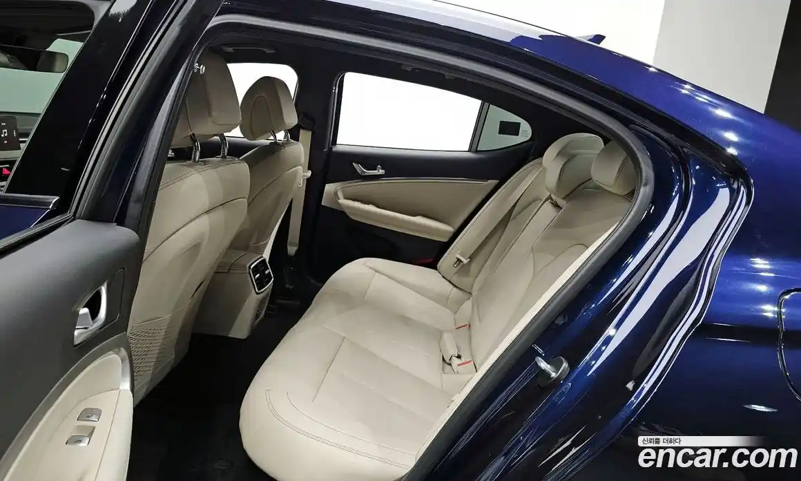 Genesis G70 2024 2.5 гидро в Москве № 1611824, фото 8