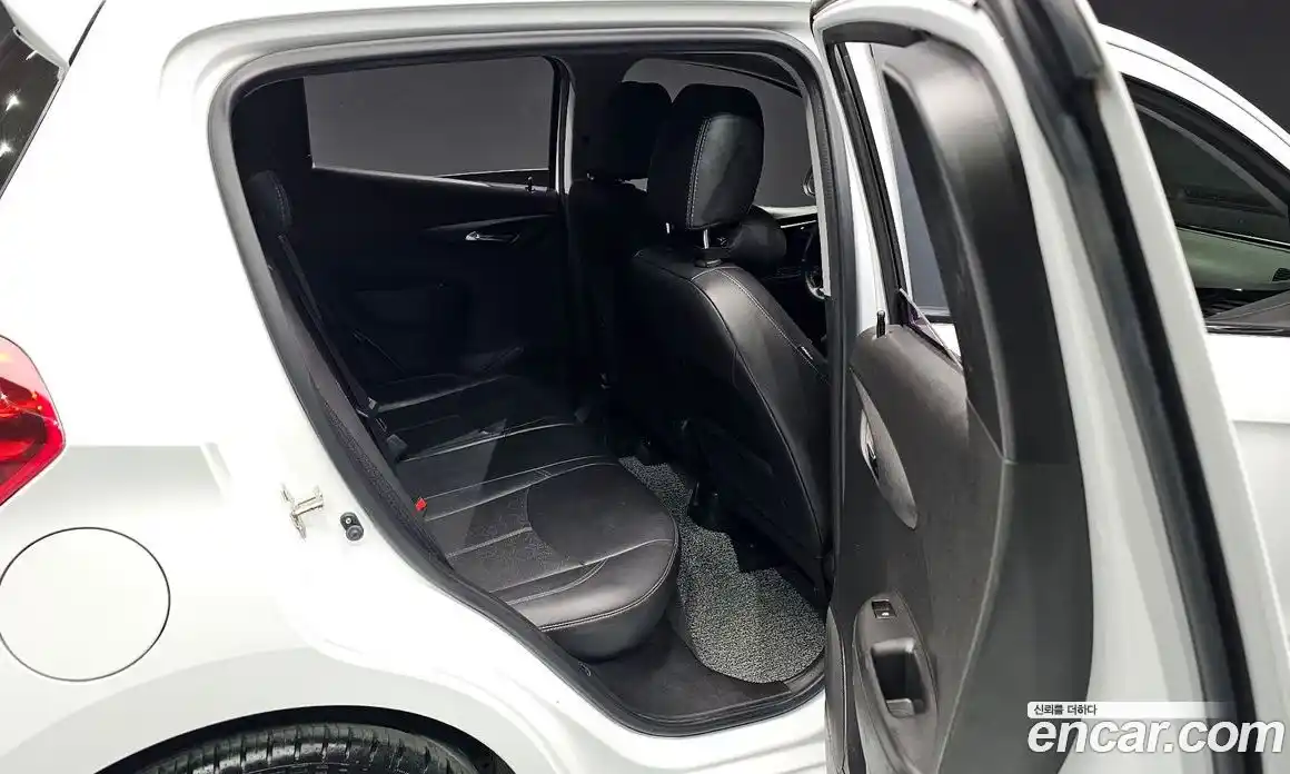 Chevrolet Spark 2016 1.0 гидро в Москве, фото 11