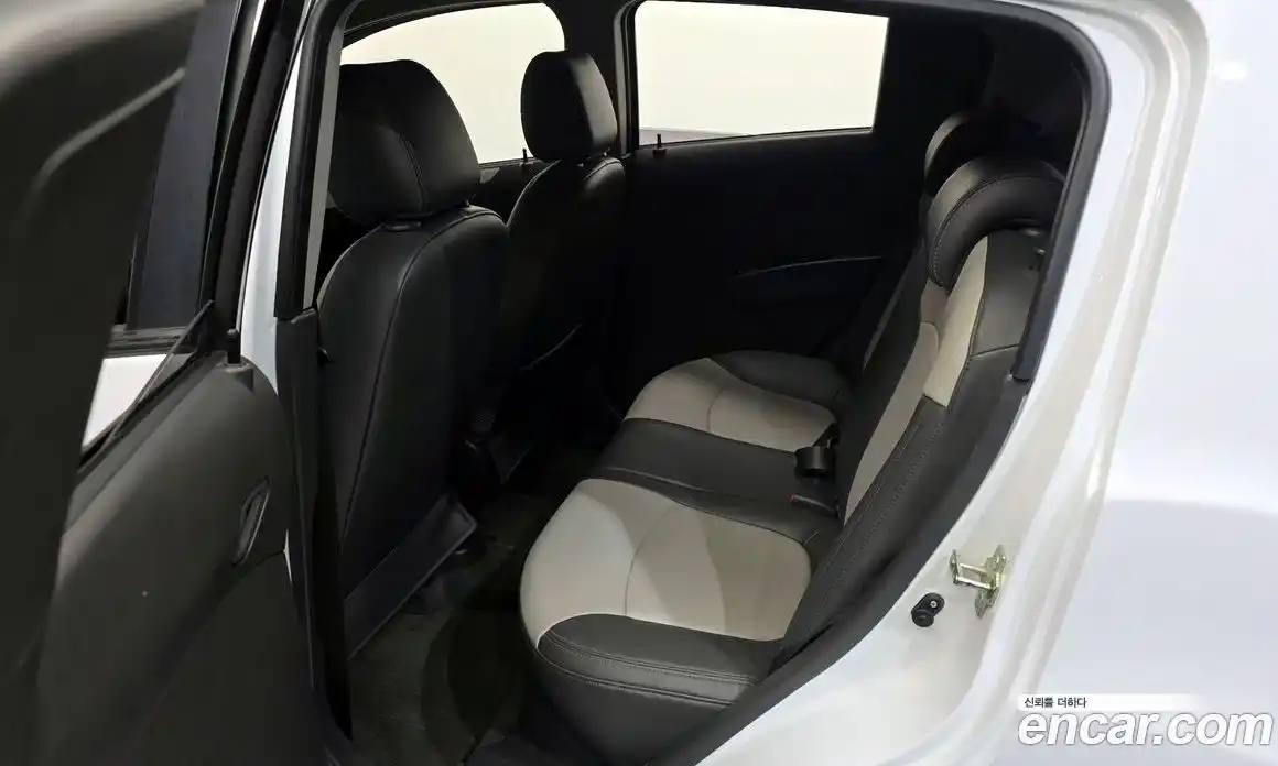 Chevrolet Spark 2012 1.0 гидро в Москве № 1614338, фото 12