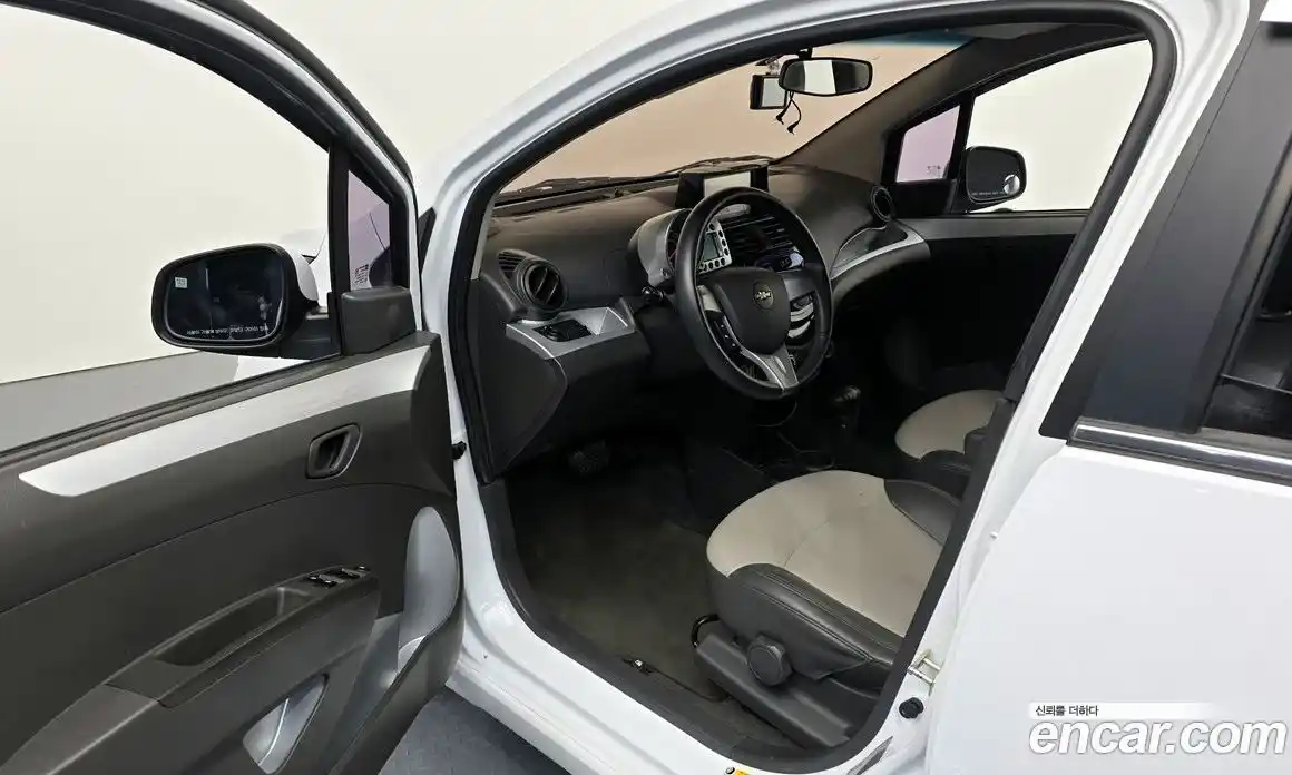 Chevrolet Spark 2012 1.0 гидро в Москве № 1614338, фото 10