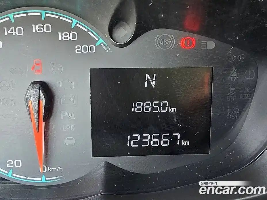 Chevrolet Spark 2016 1.0 робот в Москве, фото 11