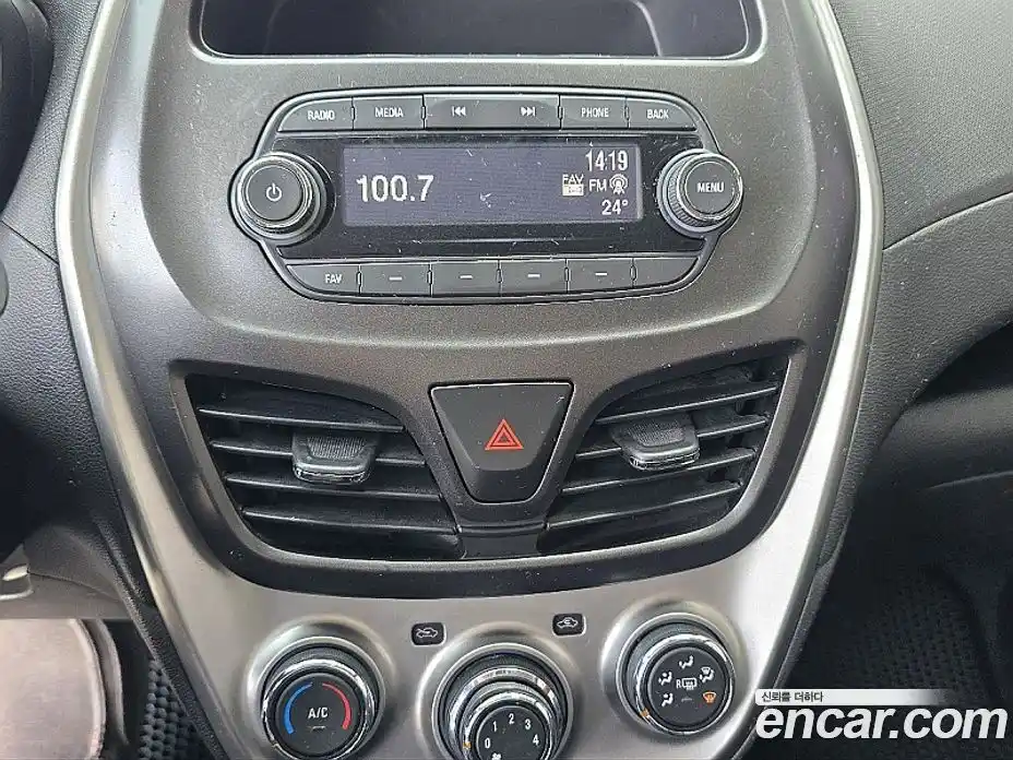 Chevrolet Spark 2016 1.0 робот в Москве, фото 12