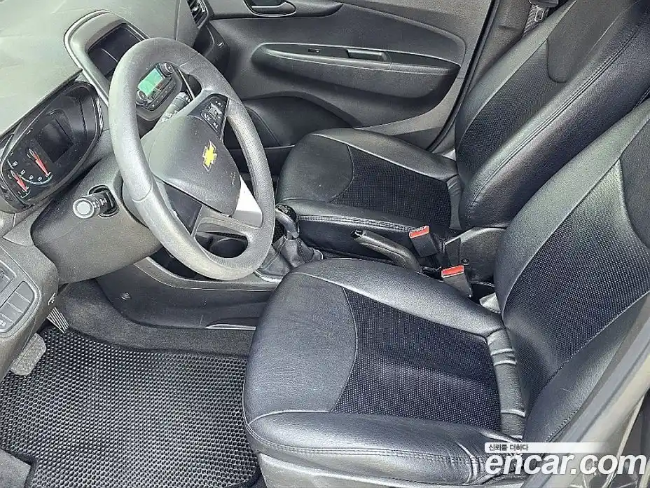 Chevrolet Spark 2016 1.0 робот в Москве, фото 7