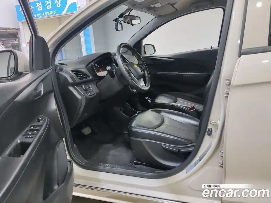 Chevrolet Spark 2016 1.0 гидро в Москве, фото 10
