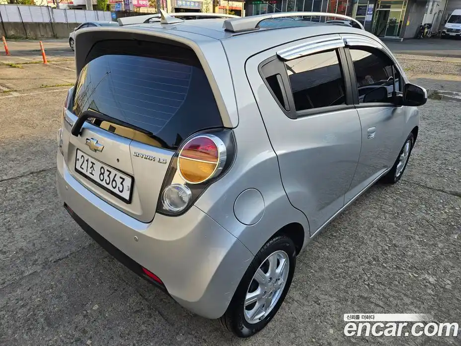 Chevrolet Spark 2011 1.0 гидро в Москве № 1614975, фото 6