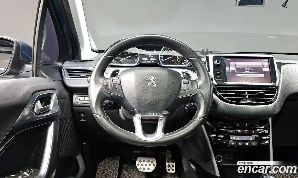 Peugeot 2008 2017 1.6 гидро в Москве № 1615093, фото 13