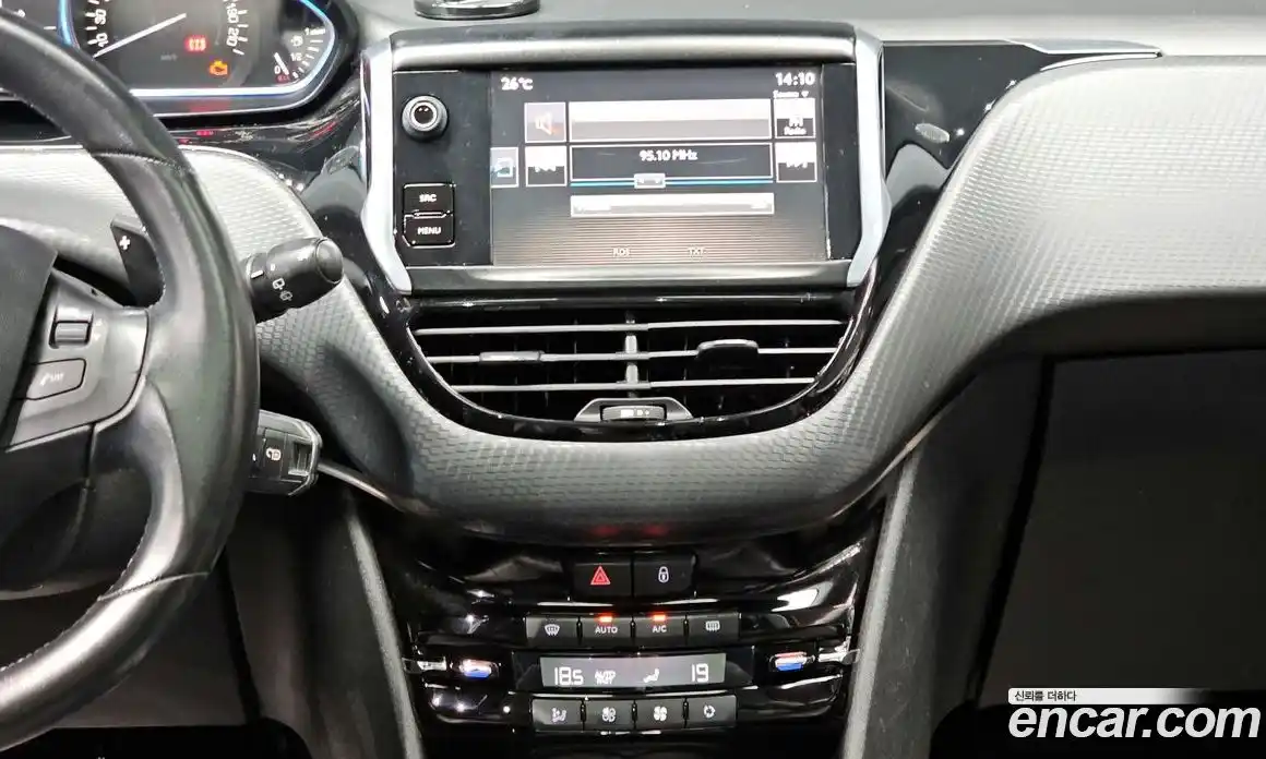 Peugeot 2008 2017 1.6 гидро в Москве № 1615093, фото 14