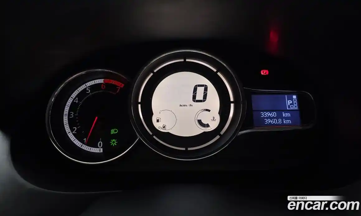 Renault SM3 2018 1.6 гидро в Москве № 1615156, фото 8