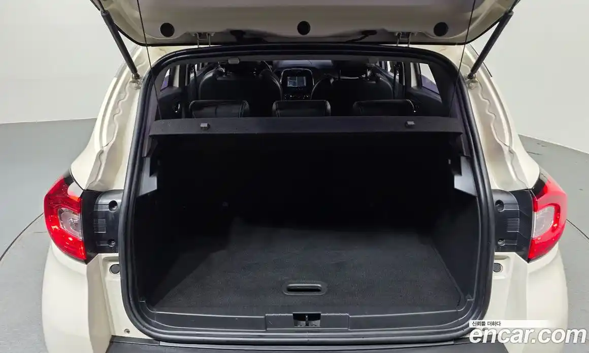 Renault QM3 2015 1.5 гидро в Москве № 1615767, фото 20