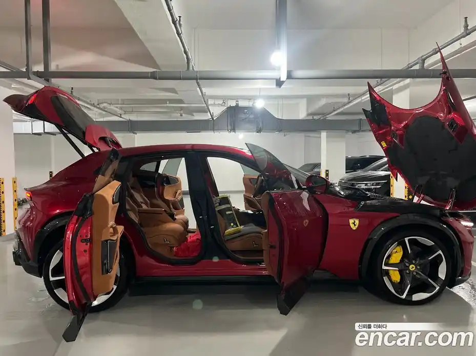 Ferrari Purosangue 2025 6.5 гидро в Москве № 1617125, фото 17