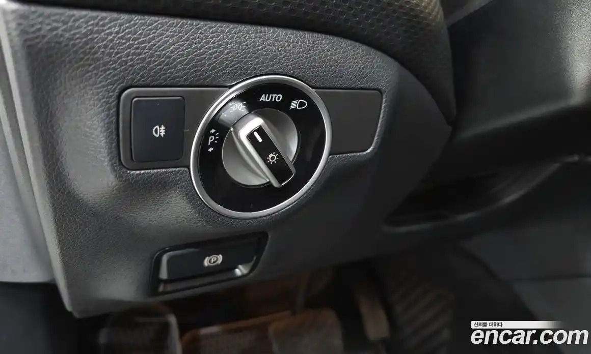 Mercedes-Benz A-Class 2018 1.6 гидро в Москве № 1617291, фото 17