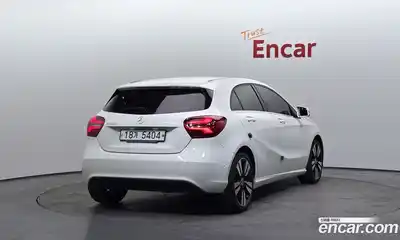Mercedes-Benz A-Class 2018 1.6 гидро в Москве № 1617291, миниатюра 2