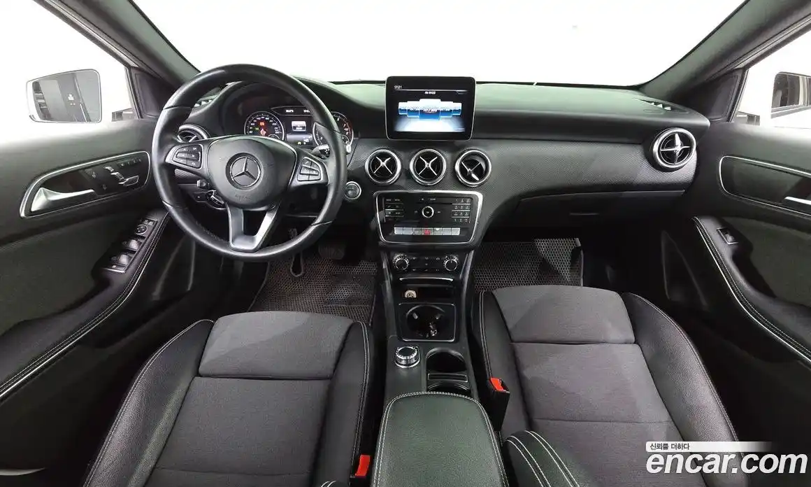 Mercedes-Benz A-Class 2018 1.6 гидро в Москве № 1617291, фото 7