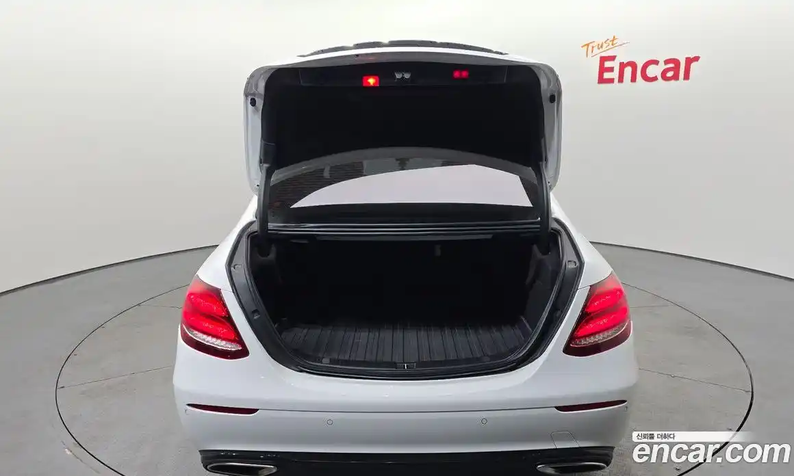 Mercedes-Benz E-Class 2019 2.0 гидро в Москве № 1617326, фото 20