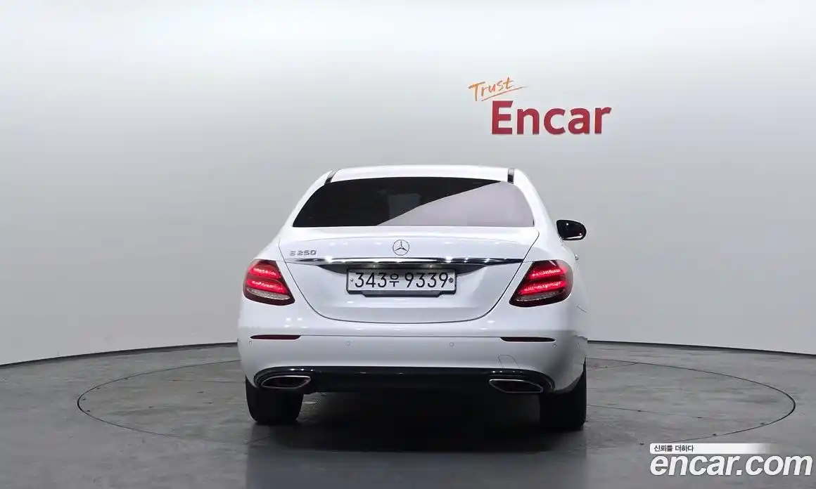 Mercedes-Benz E-Class 2019 2.0 гидро в Москве № 1617326, фото 4