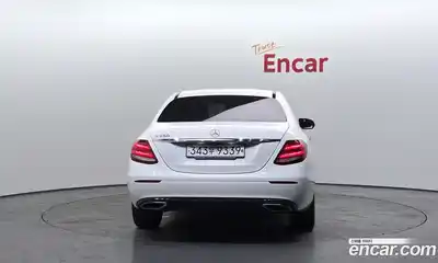 Mercedes-Benz E-Class 2019 2.0 гидро в Москве № 1617326, миниатюра 4