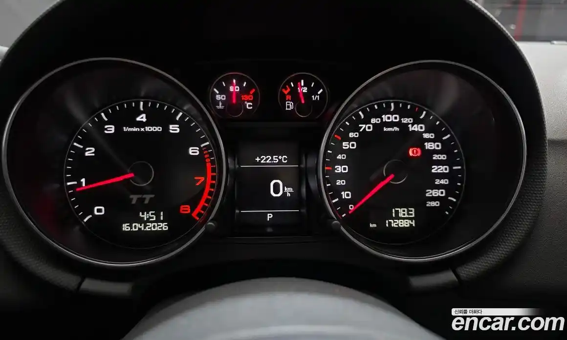Audi TT 2012 2.0 гидро в Москве № 1618165, фото 8